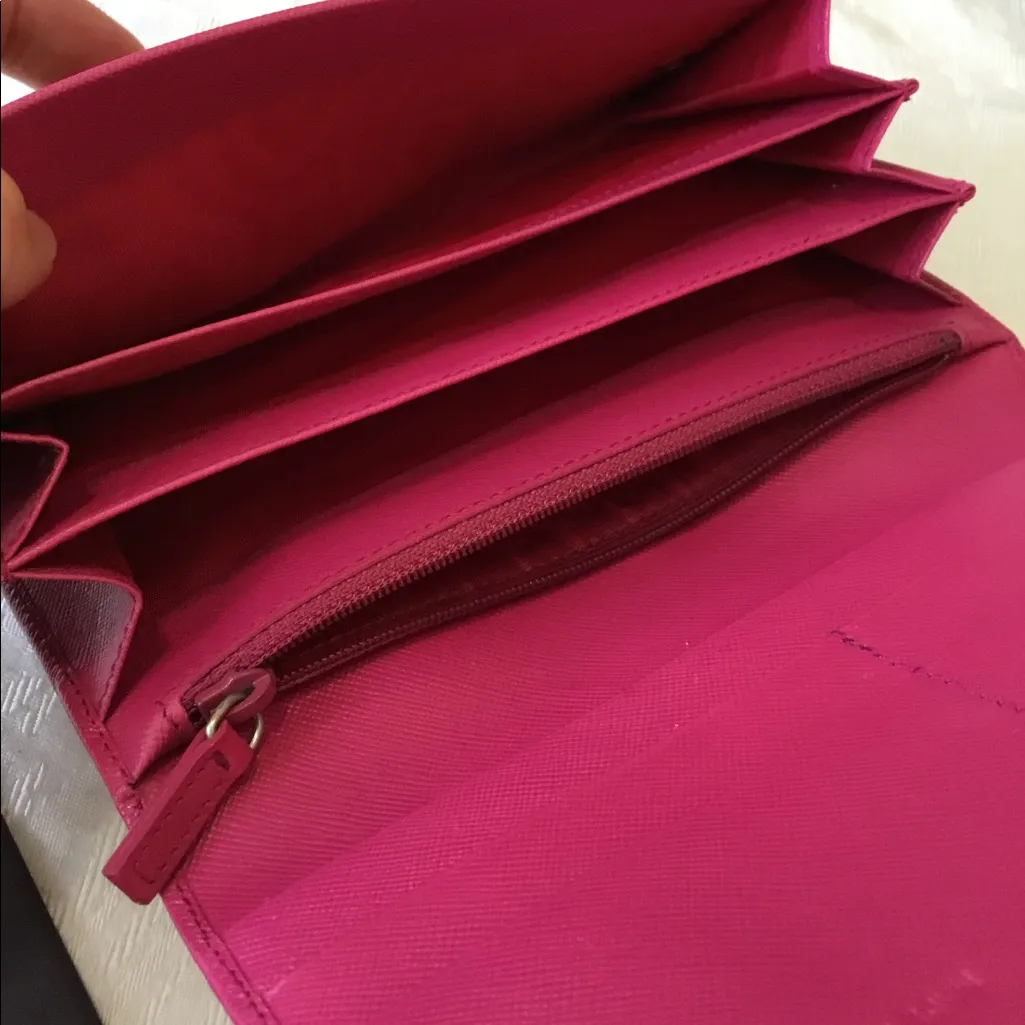 NICE 💖PRADA SAFFIANO LEATHER WALLET👛💰 - Image 4