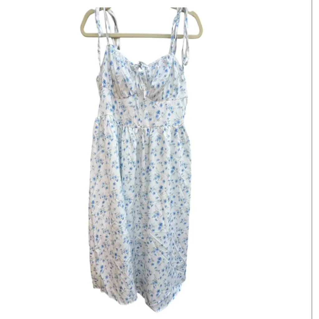 SHEIN Mod Plus Size Curve 1XL
Blue Floral Sundress Boho Front Tie‎ Corset Dress - Image 3