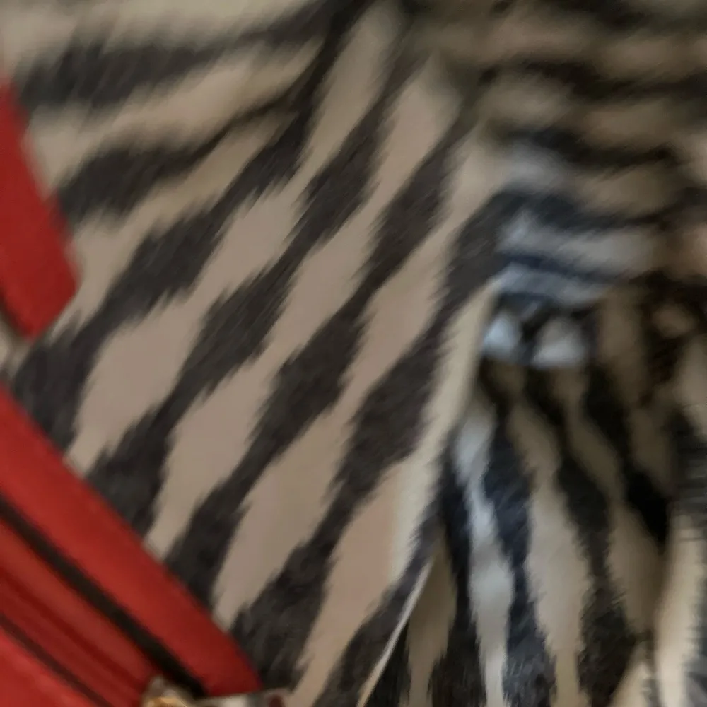 Urban Expressions Red Certified Vegan Handbag/Shoulder bag/Crossbody - Image 6