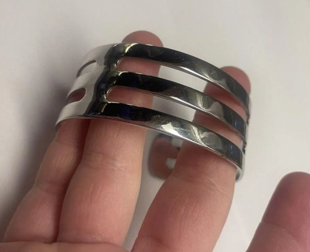 Vintage Sarah Coventry Silver Tone Bangle Signed - Image 3