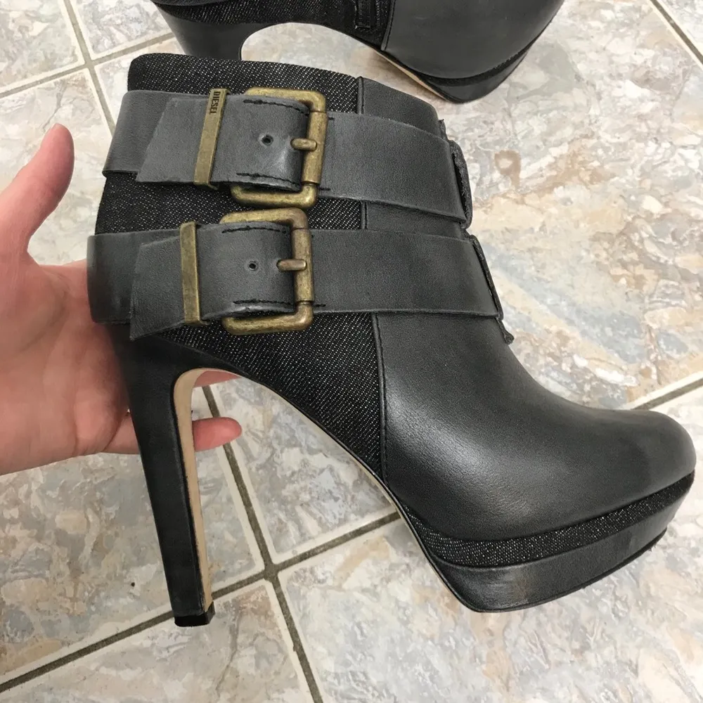 Diesel black booties Melrose Sydnay Buckle Platform Baddie 7.5 Y2K nightclub - Image 3