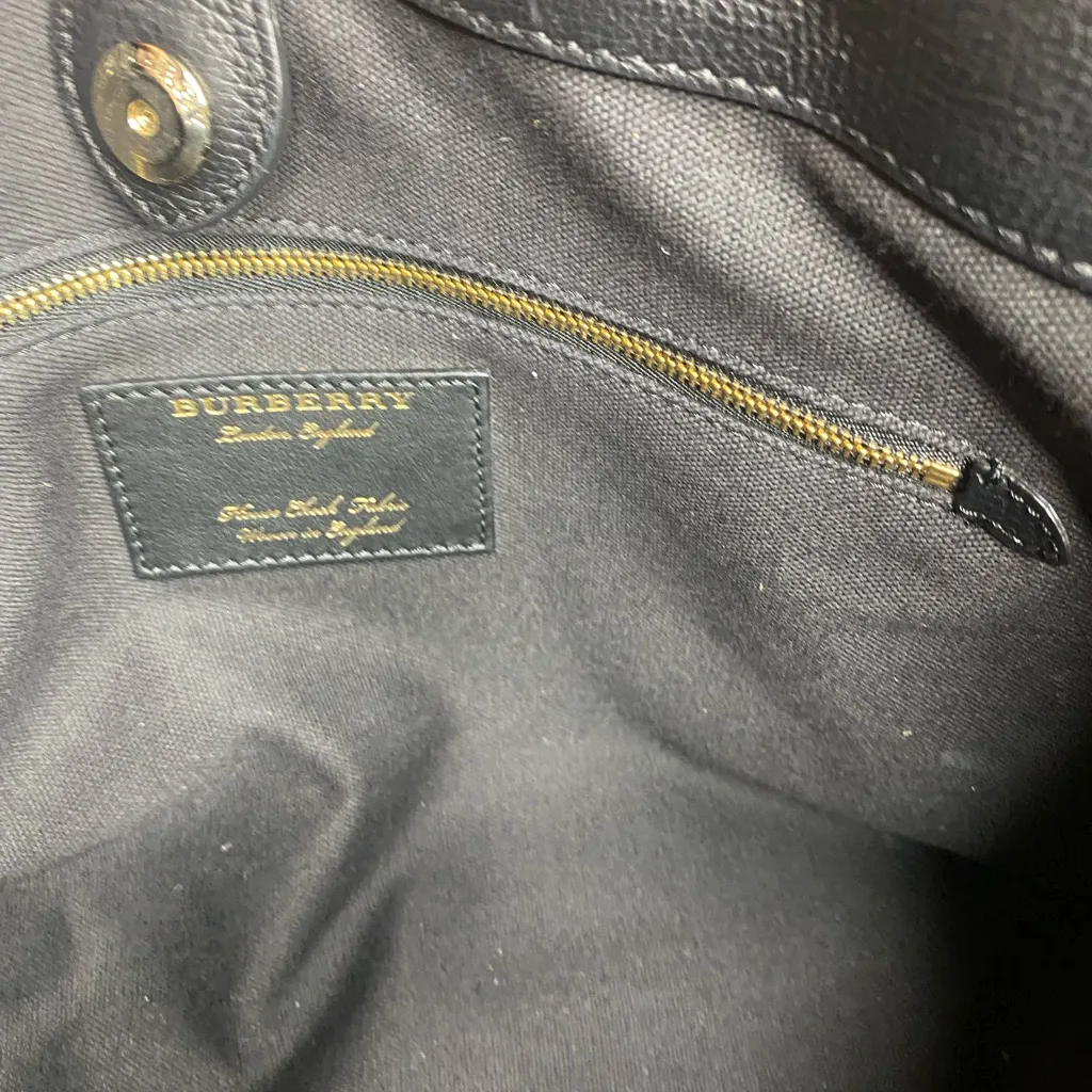 Burberry  Black Leather Banner Tote Bag with Nova Check Sides - Image 5