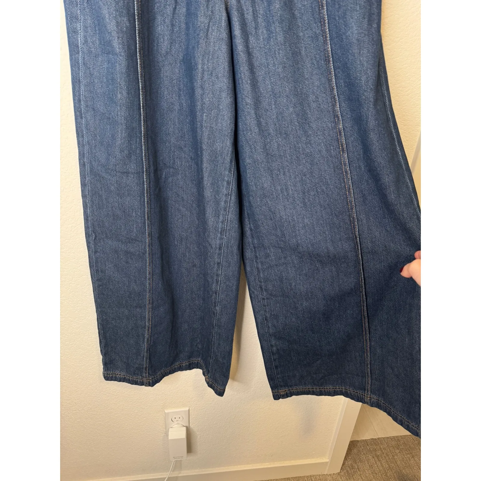 Universal Threads Universal Thread Wide Leg Denim  Drawstring Jeans - Image 7