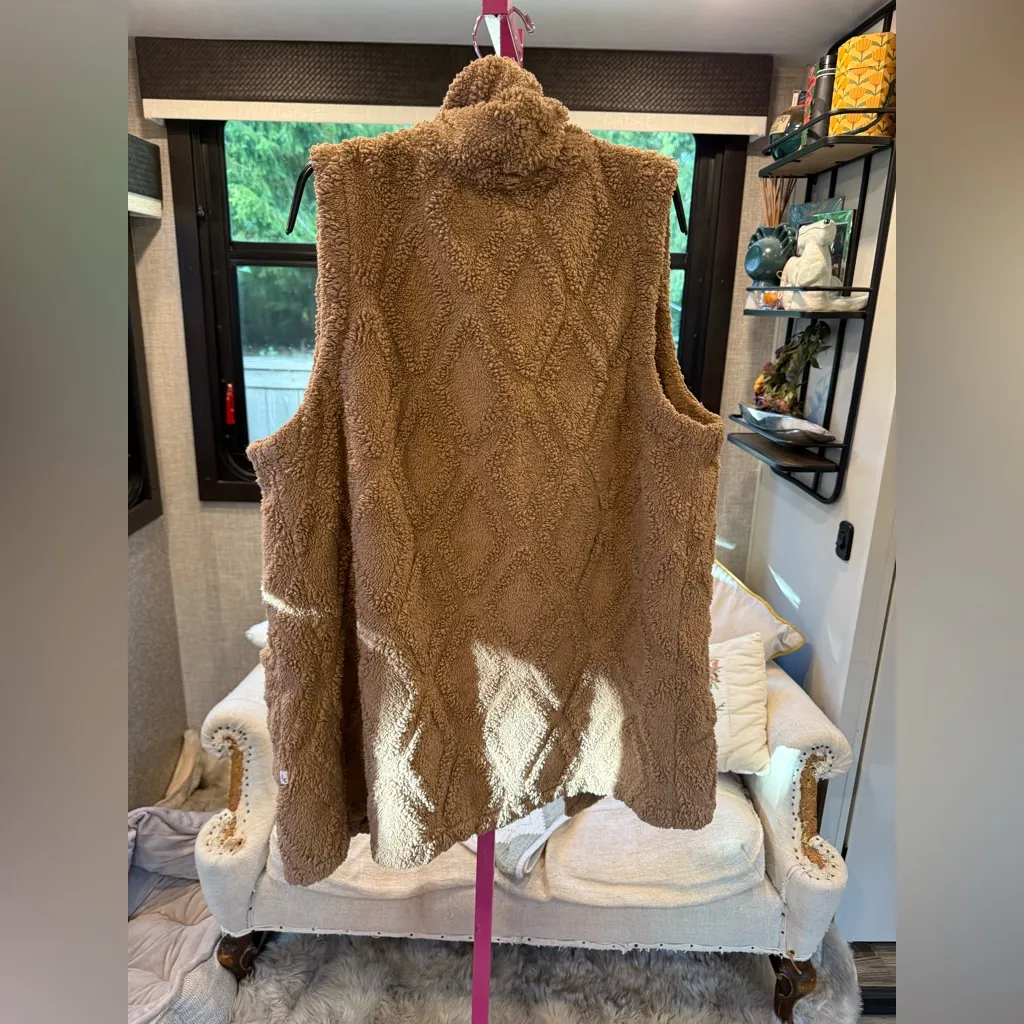 Cozy Brown Sleeveless Jacket by uggs size Large - Image 2
