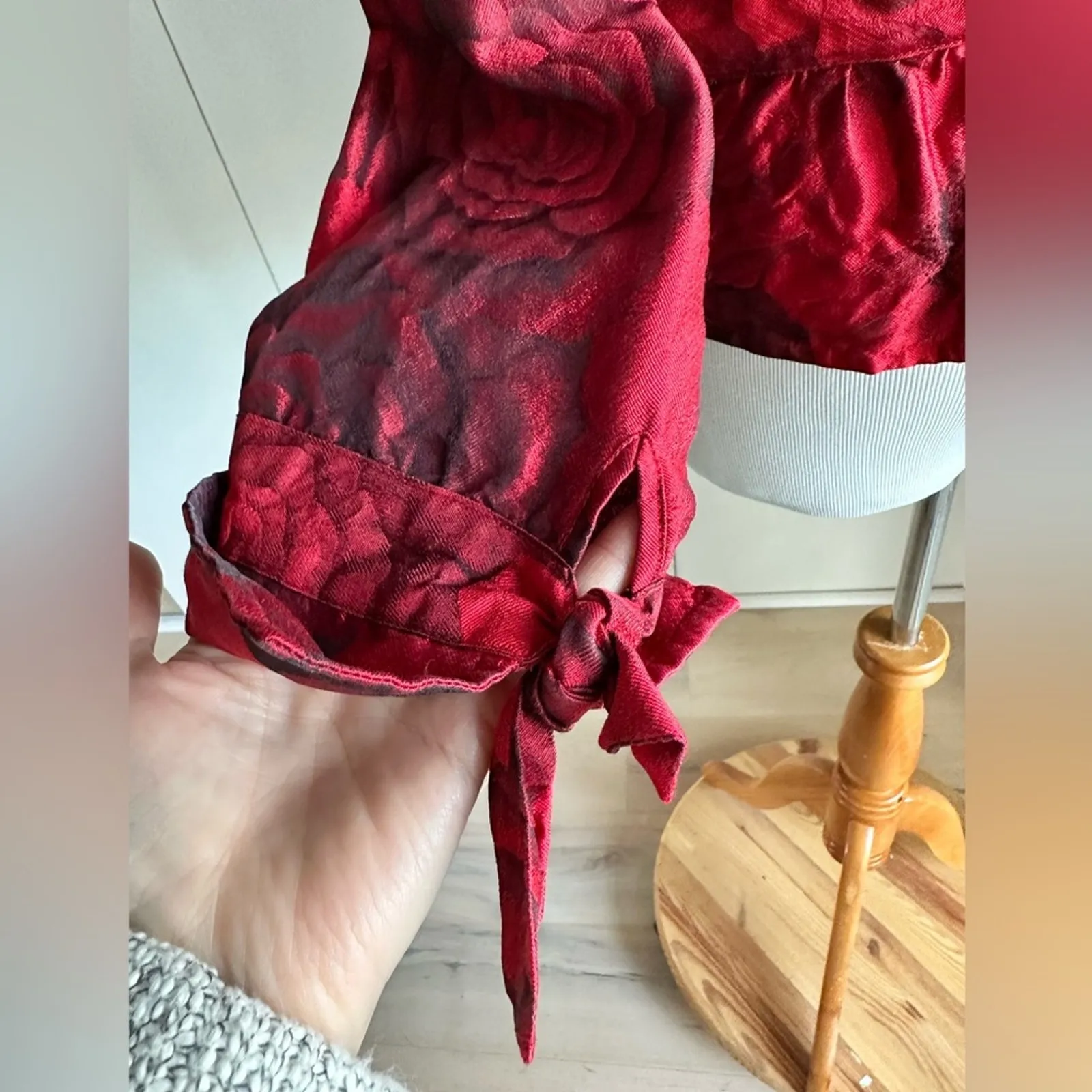 Vintage Womens Silk Blouse Floral Print Chili Red/Black 90s Designer Formal - Image 6