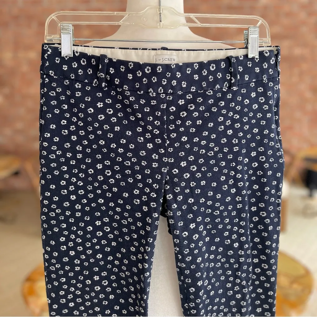 J. Crew Pants Cropped Ankle Tapered Floral Blue Flat Front 6 Business Casual Job - Image 3