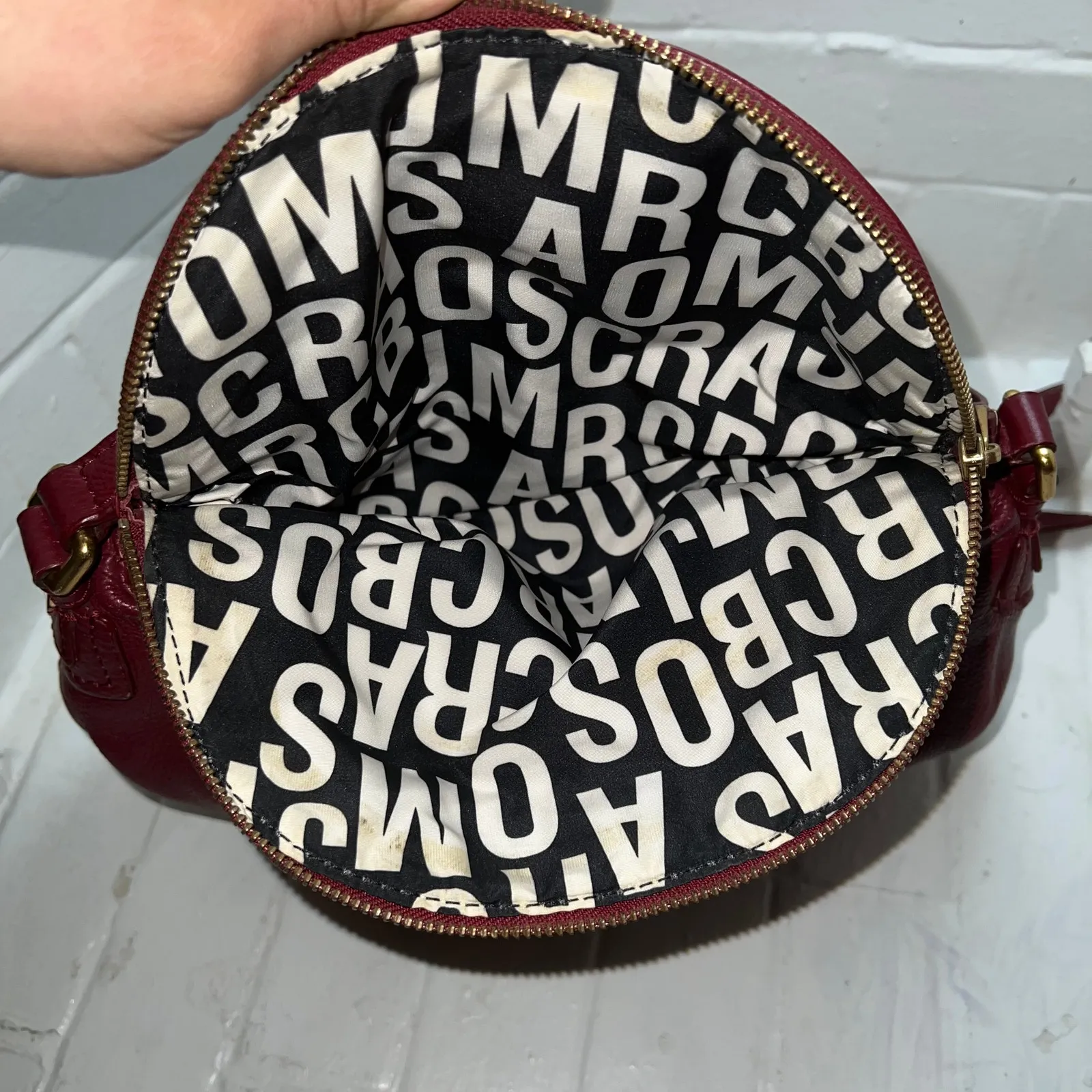 Marc by Marc Jacobs Classic Q Natasha Leather Crossbody Bag – Burgundy Pebbled - Image 6