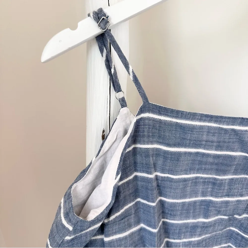 Universal Thread Chambray Striped Split Back Cropped Top Size Medium - Image 5