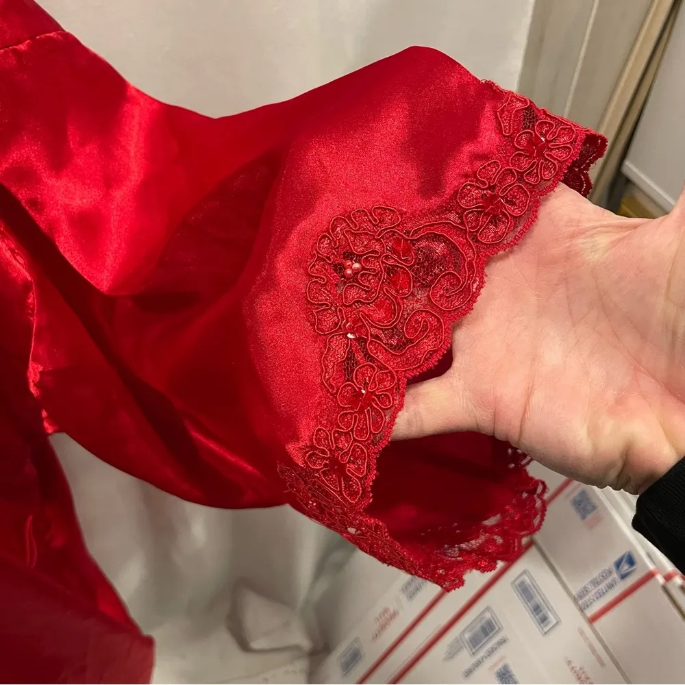 Vintage Victoria’s Secret gold label red silky beaded sequin robe kimono - Image 7