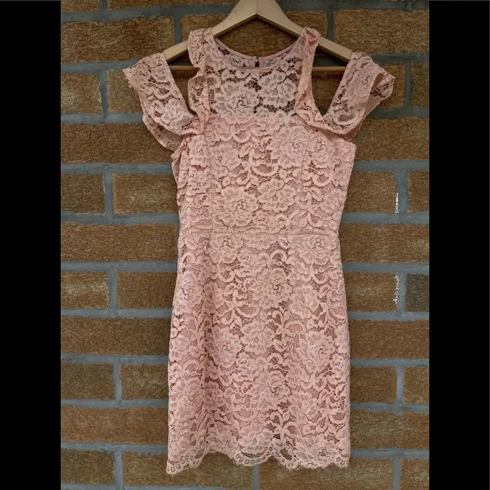 NBD Peach Allover Lace Cold Shoulder Dress small - Image 3