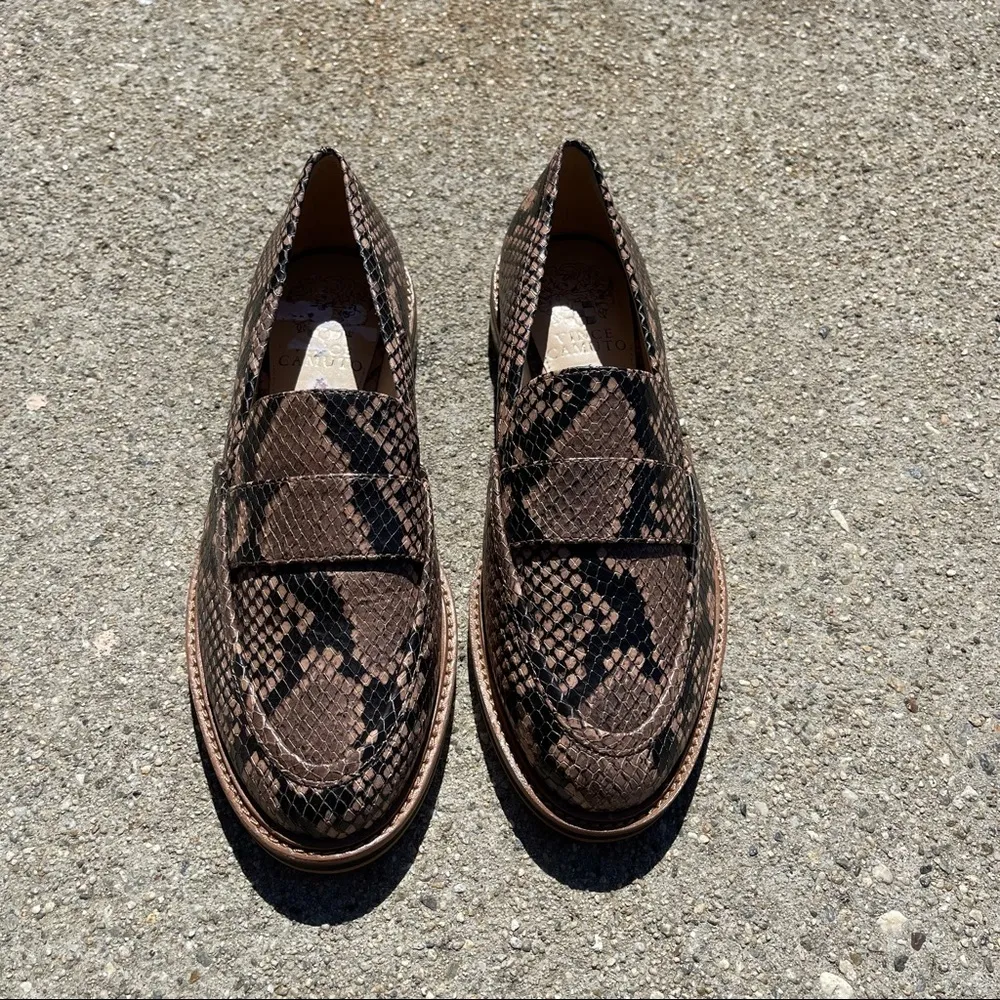 Vince Camuto Jorda Loafer size 6.5 - Image 3