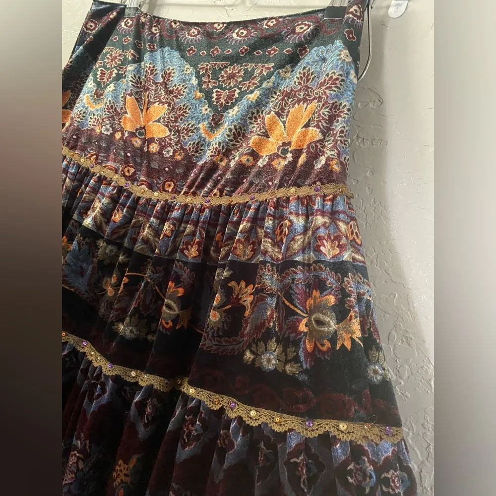 Vintage Y2K I.C.E. Boho Gypsy Witchy Tapestry Velour Tiered Peasant Midi Skirt 4 Black - Image 6