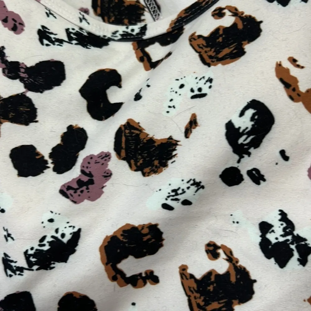 SAGE COLLECTIVE SPORTS BRA size medium - Image 4