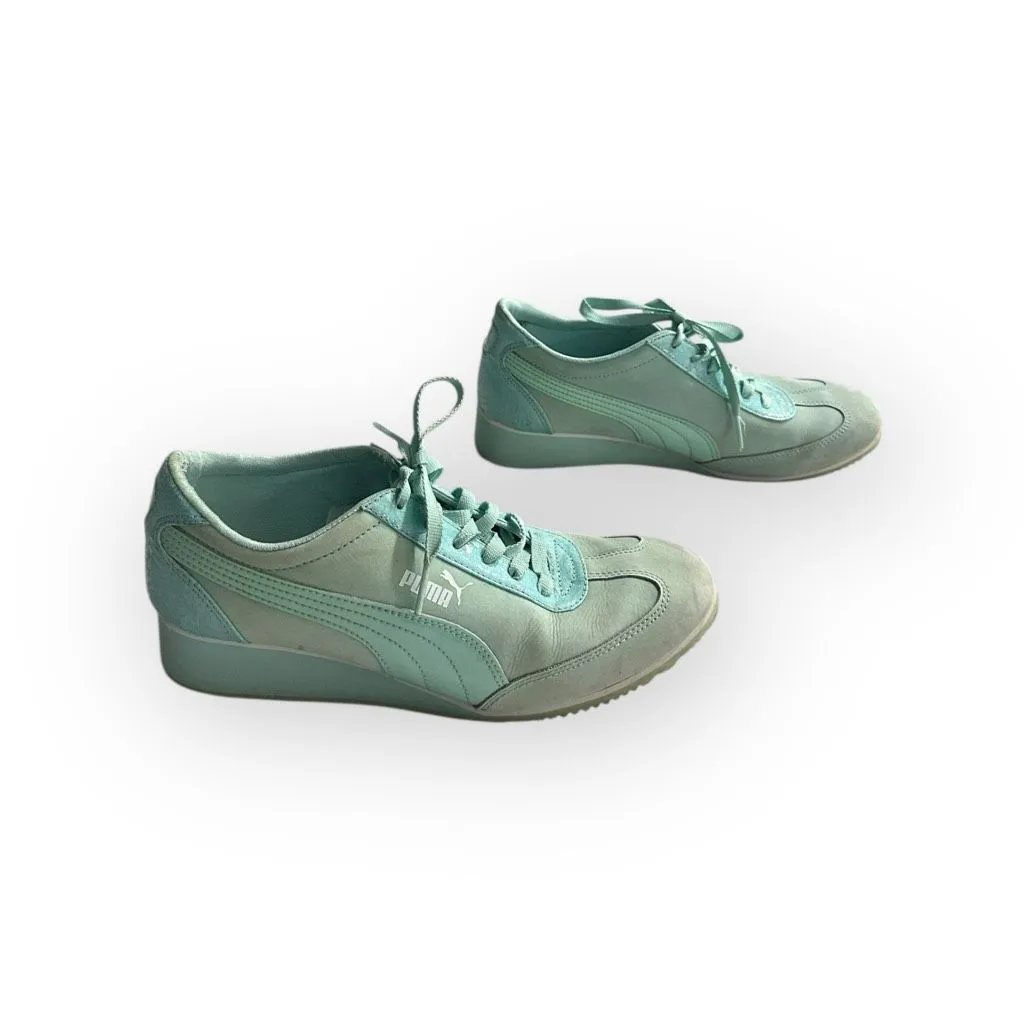 Puma Women's Size 9.5  Eco Ortholite Wedge Suede Sneakers Shoes - Image 4