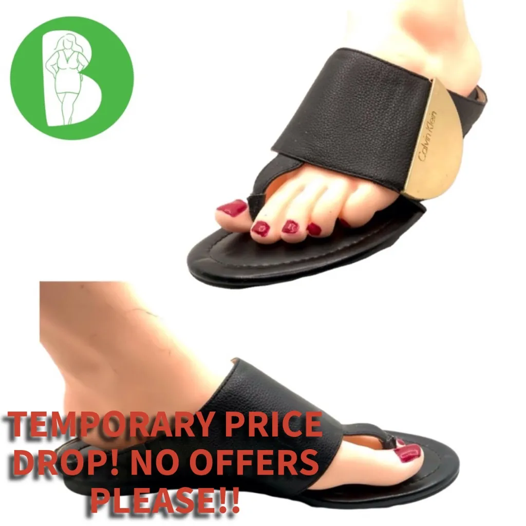 CALVIN KLEIN "BEHATI" BLACK PEBBLED LEATHER W/GOLD SIGNATURE PLATE SANDALS (6) - Image 2