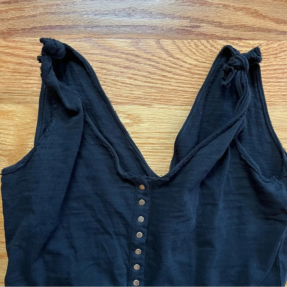 - Gidget Utility Romper in Jet Black size small - Image 4