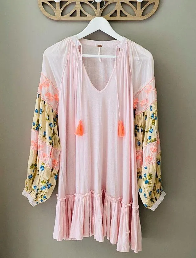 Free People Mix It Up Floral Beaded Tunic Top Pink Sz Small - Image 2