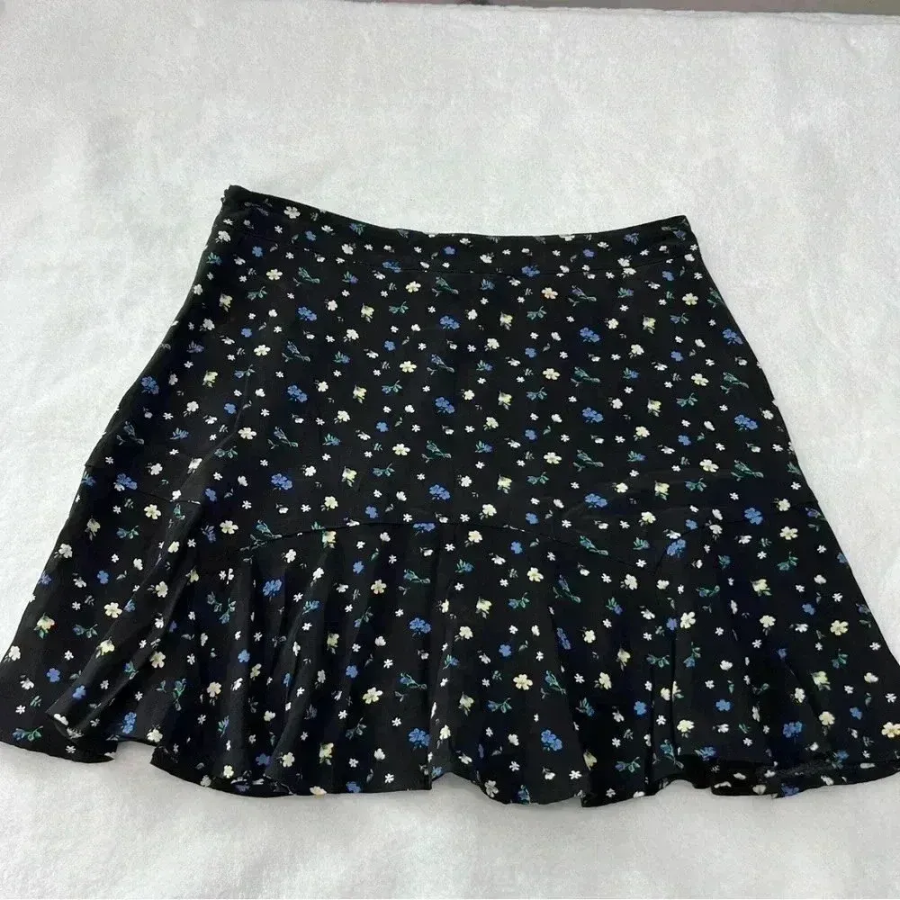 Vici Floral Skirt size L - Image 4