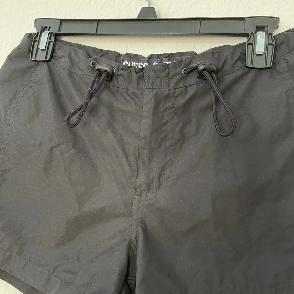 Guess woman drawstring performance active sports shorts - Image 4