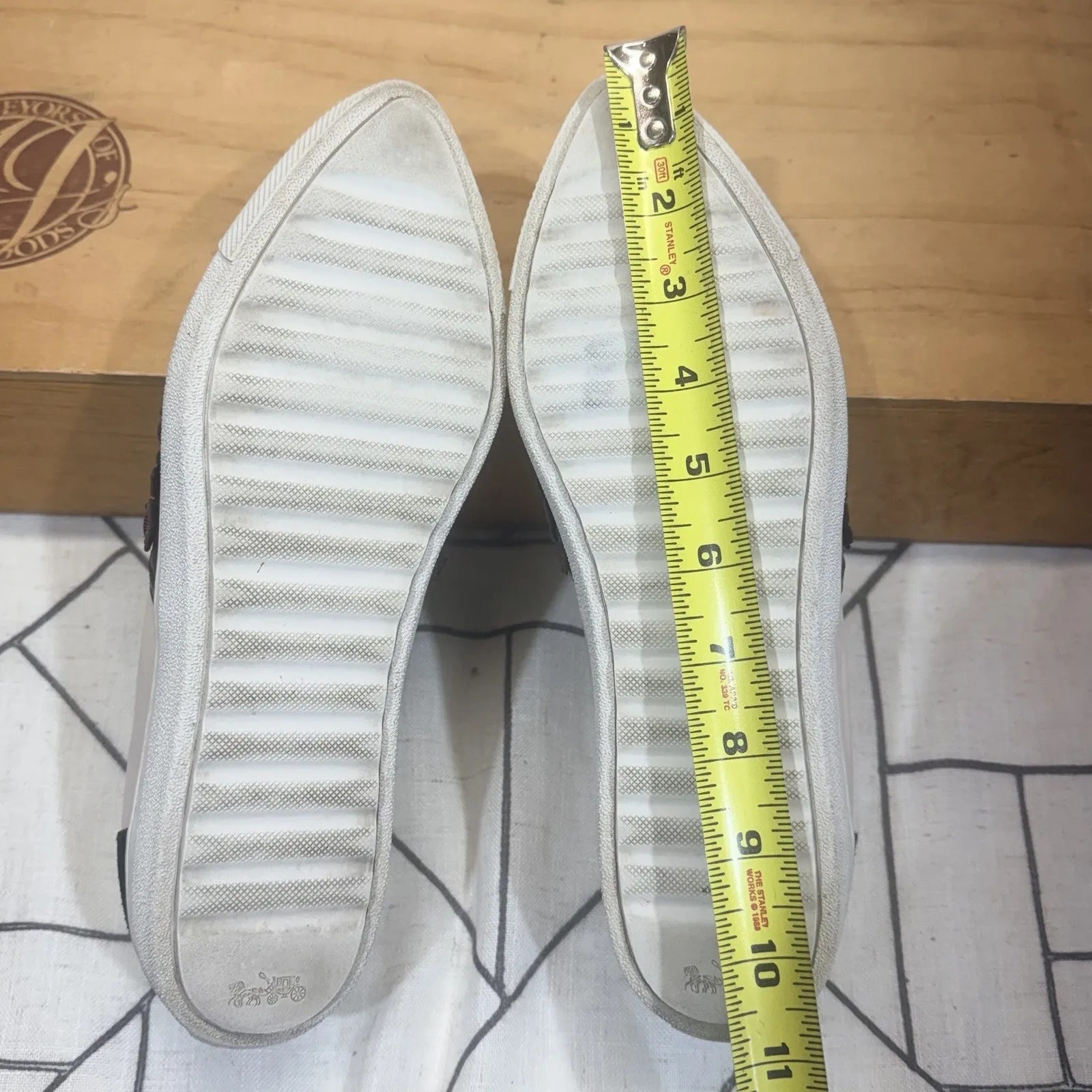 COACH Chack Blue & Red Flower Embellished 3D Leather Women's  Size 8 Flats - Image 15