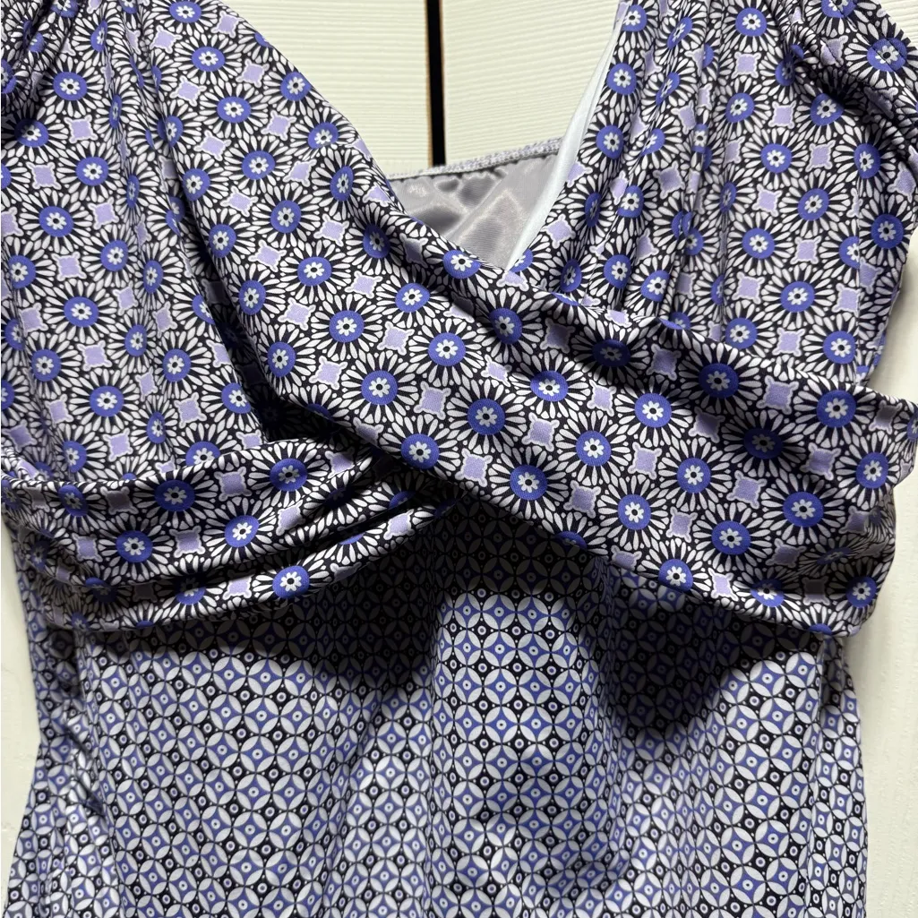 women's Lands' End blue & black surplice tankini top UP 50 size 10 D Bra pads - Image 6