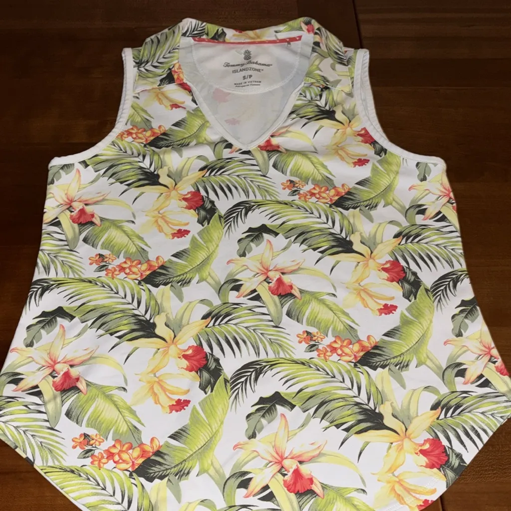 Tommy bahama Aubrey Floral IslandZone® Sleeveless V-Neck Polo - Image 2
