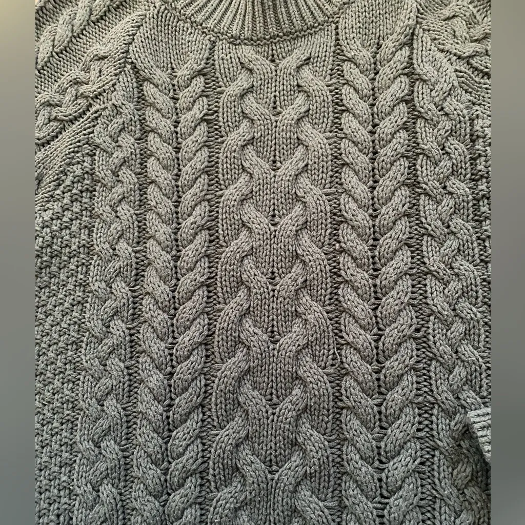 Aerie Women’s Sz‎ M Sage Green Cotton Blend Crew Neck Cable Knit Sweater - Image 7