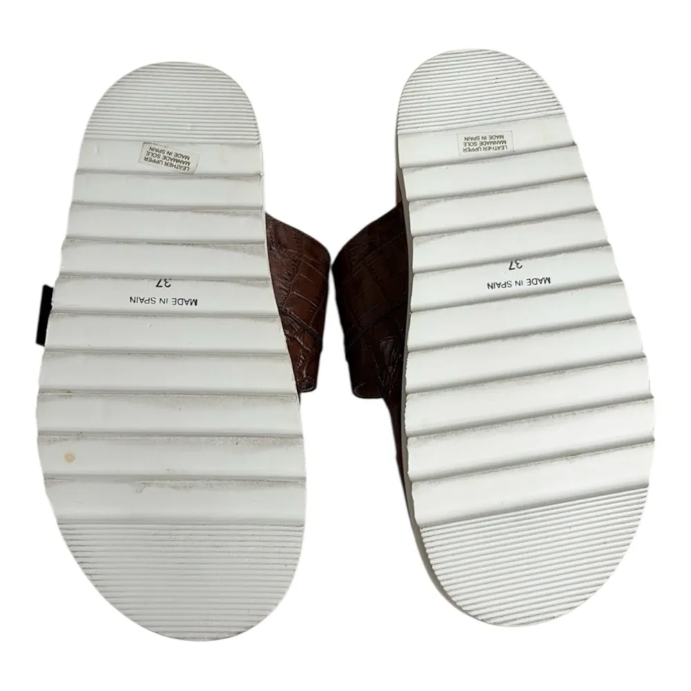 Like New Sesto Meucci Leather Buckle Sandals Size 7 Retail $225.00; - Image 7