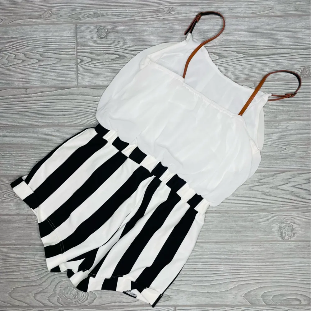 Double zero white top romper jumper shorts with leather straps large - Image 5