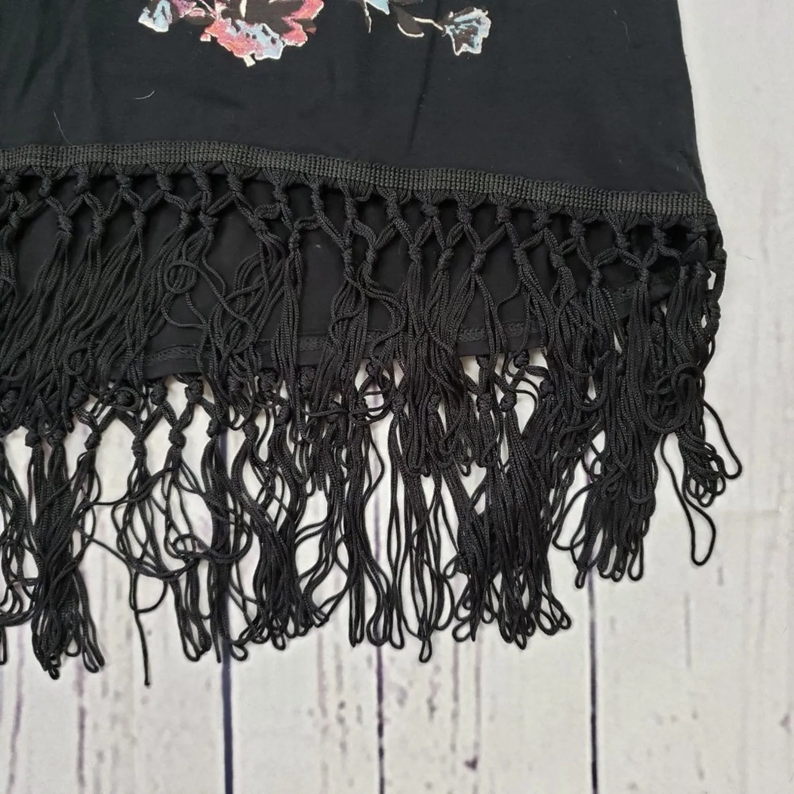 I Jeans by Buffalo Boho Black Graphic Sleeveless Fringed Trim Tank Size Medium - Image 5