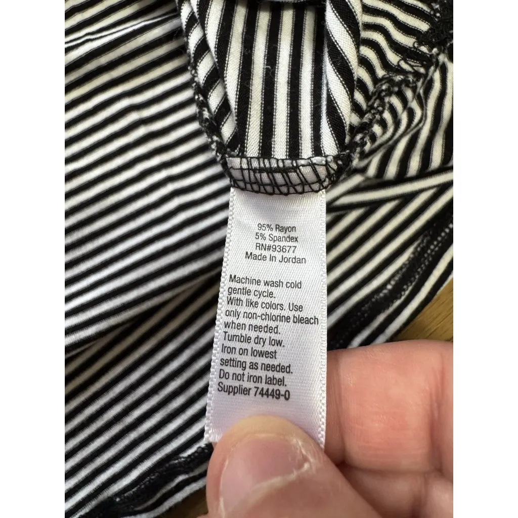 a.n.a A New Approach Black & White Striped Long Sleeve Shirt‎ Women Size Medium - Image 8