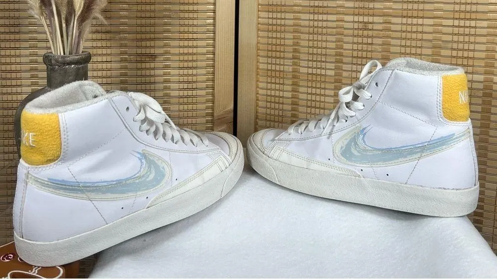 Blazer Mid 77 Painted Swoosh, Size: 4.5Y, Women’s 6 - Image 2