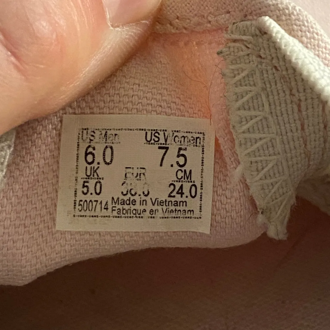 Soft Pink Minimalist Skater Slip-On Sneakers Vans Women’s 7.5 - Image 5