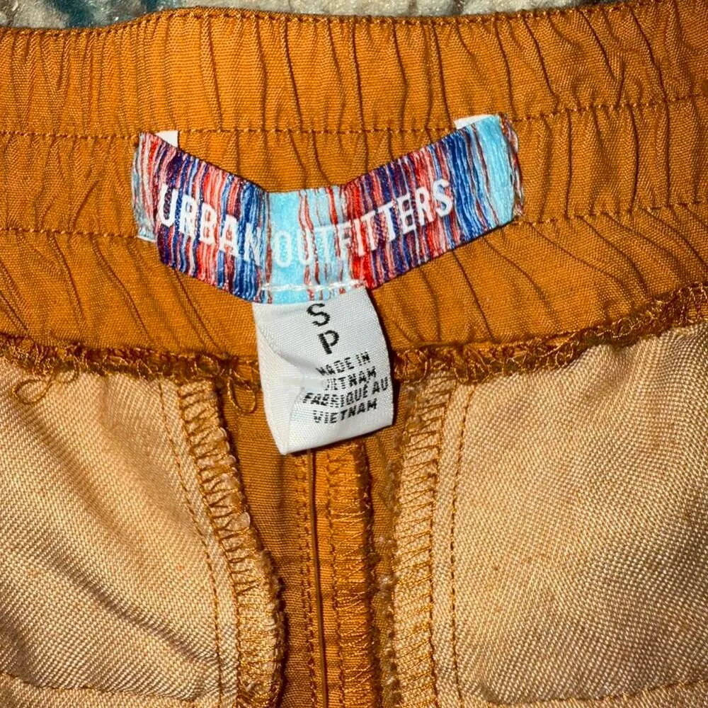 urban outfitters shorts - burnt orange - Image 3