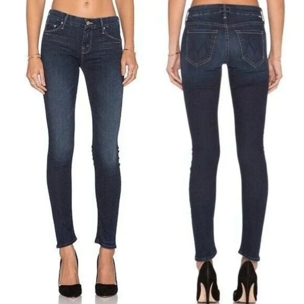Mother Denim The Looker No Play Skinny
Dark Wash Jeans - Image 2
