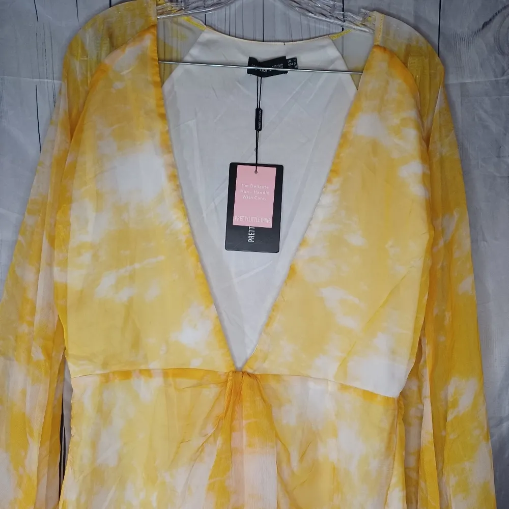 Pretty Little Thing Charteuse Tie Dye Chiffon Long Sleeve Bodycon Dress NWT - Image 3