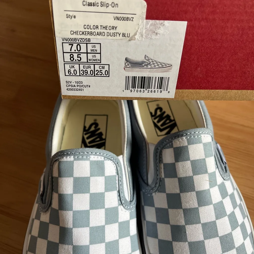 Van Classic Slip-On Checkerboard Shoe Mens 7.0 US Women 8.5 US - Image 9