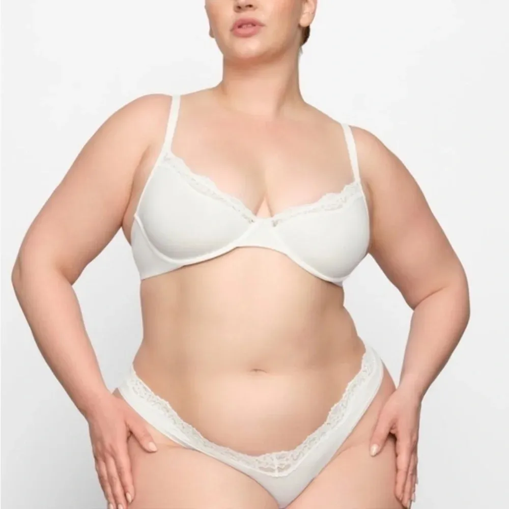 Skims Fits Everybody Lace Underwire Corded Lace Bra in Marble Size‎ 42DD NWT - Image 2