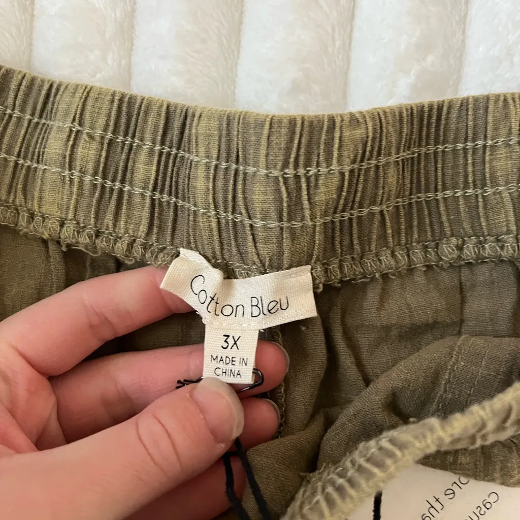 NWT Cotton Bleu Women's Green Shorts Size 3X - Image 7