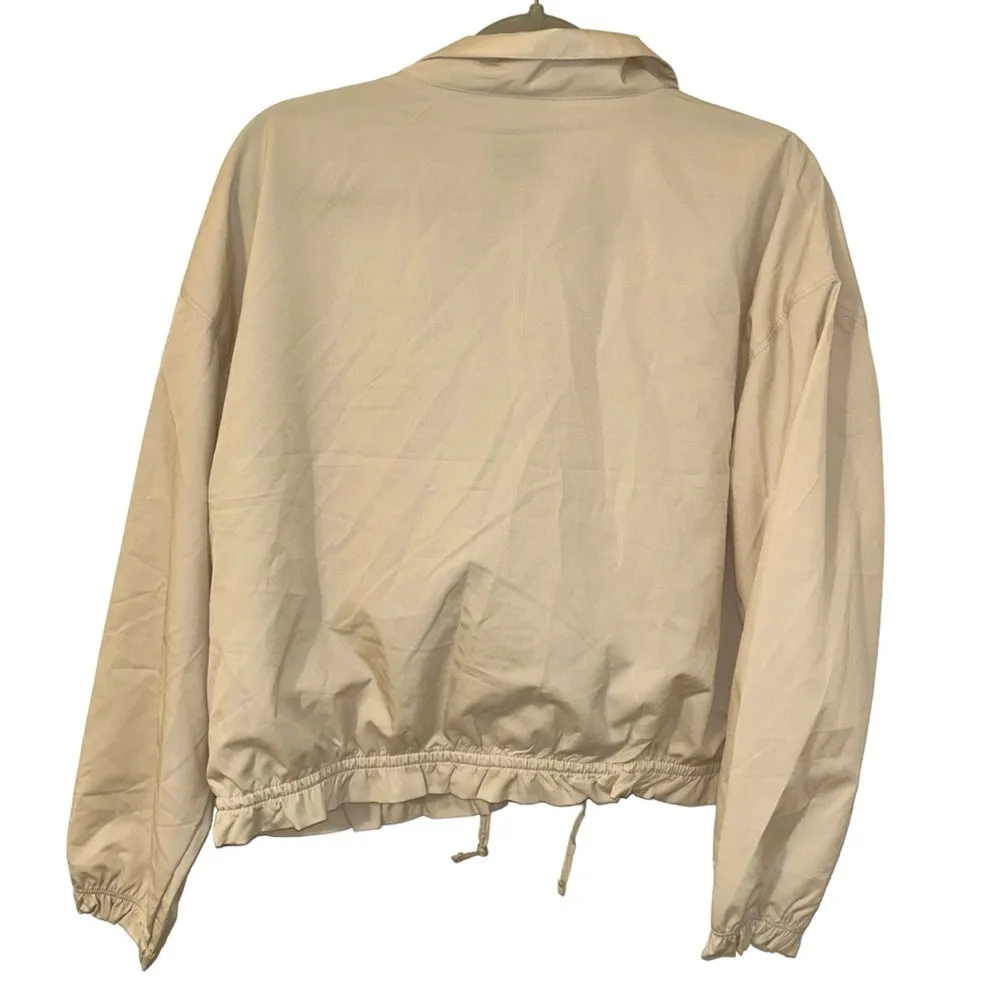 Cream White Old Navy Cropped Athletic Zip Up Fitness Jacket Women’s Size Large! - Image 2