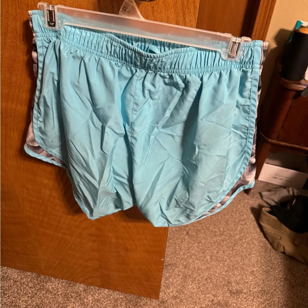 Nike dry fit light blue running shorts with liner - Image 4