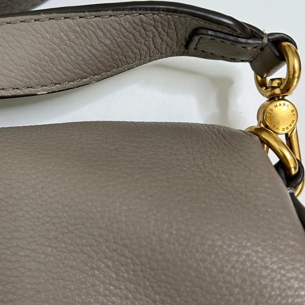 Marc by Marc Jacobs New Q Natasha Crossbody Shoulder Bag in Cement - Image 14