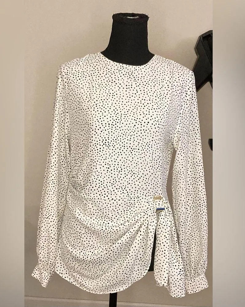 Zara- Polkadot black-and-white long sleeve with‎ gold detailing top Size S - Image 4