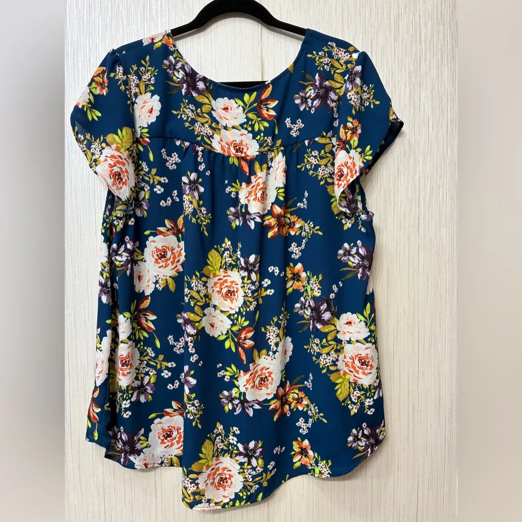 Torrid Plus Size 2 Blouse Bundle (2X/2XL) - Flowy, Floral & Paisley Print Tops - Image 5