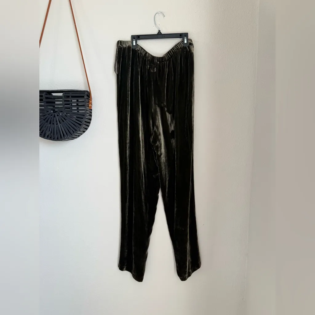 Eileen Fisher Silk Blend Velour Pants, Size Large - Image 4