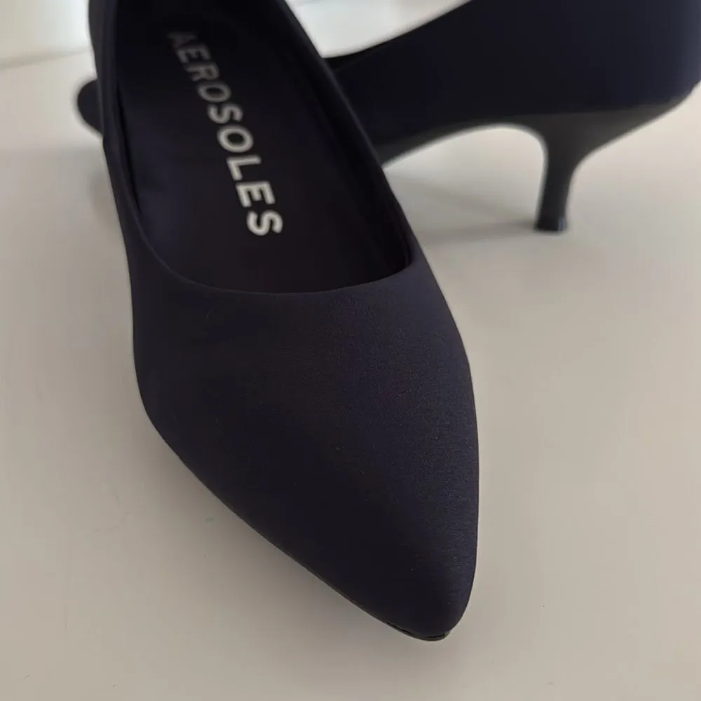 AEROSOLES Point Toe Kitten Heel Pump in Navy Stretch Gabardine Fabric NWOT - Image 4