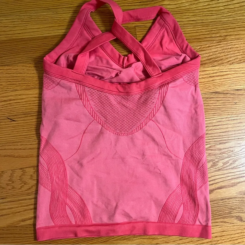 Nike BarbieCore Pink Workout Top Size Medium - Image 7
