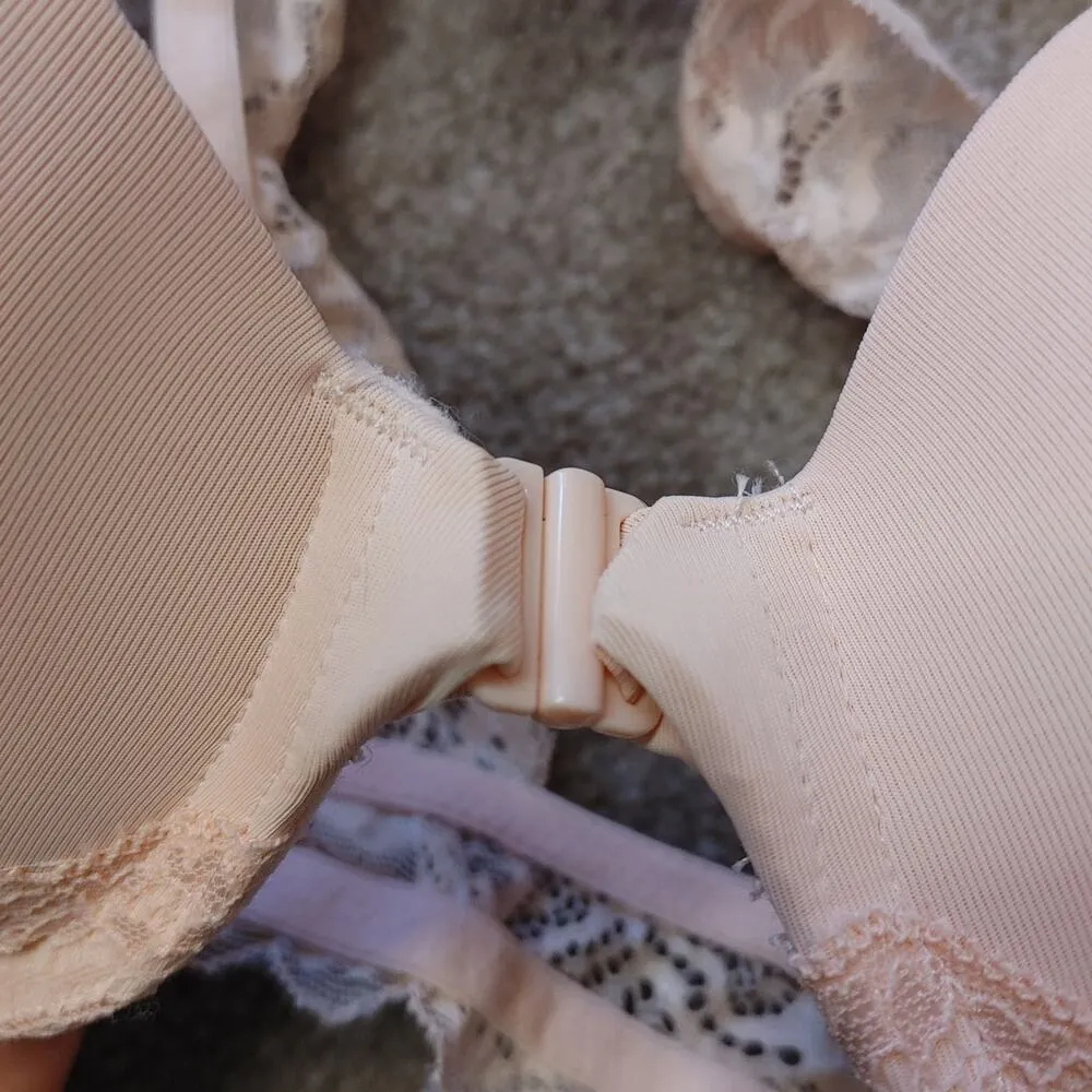 Light Pink Bra Size 34B Blush Front Clip Lace Padded Cup Feminine Chic Girl - Image 4