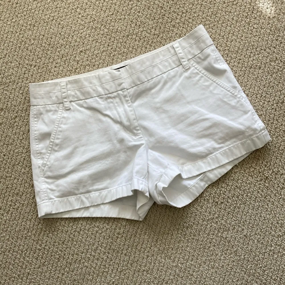 J. Crew Chino Shorts Size 2 Thick Fabric White Like New Boating Casual Preppy - Image 2