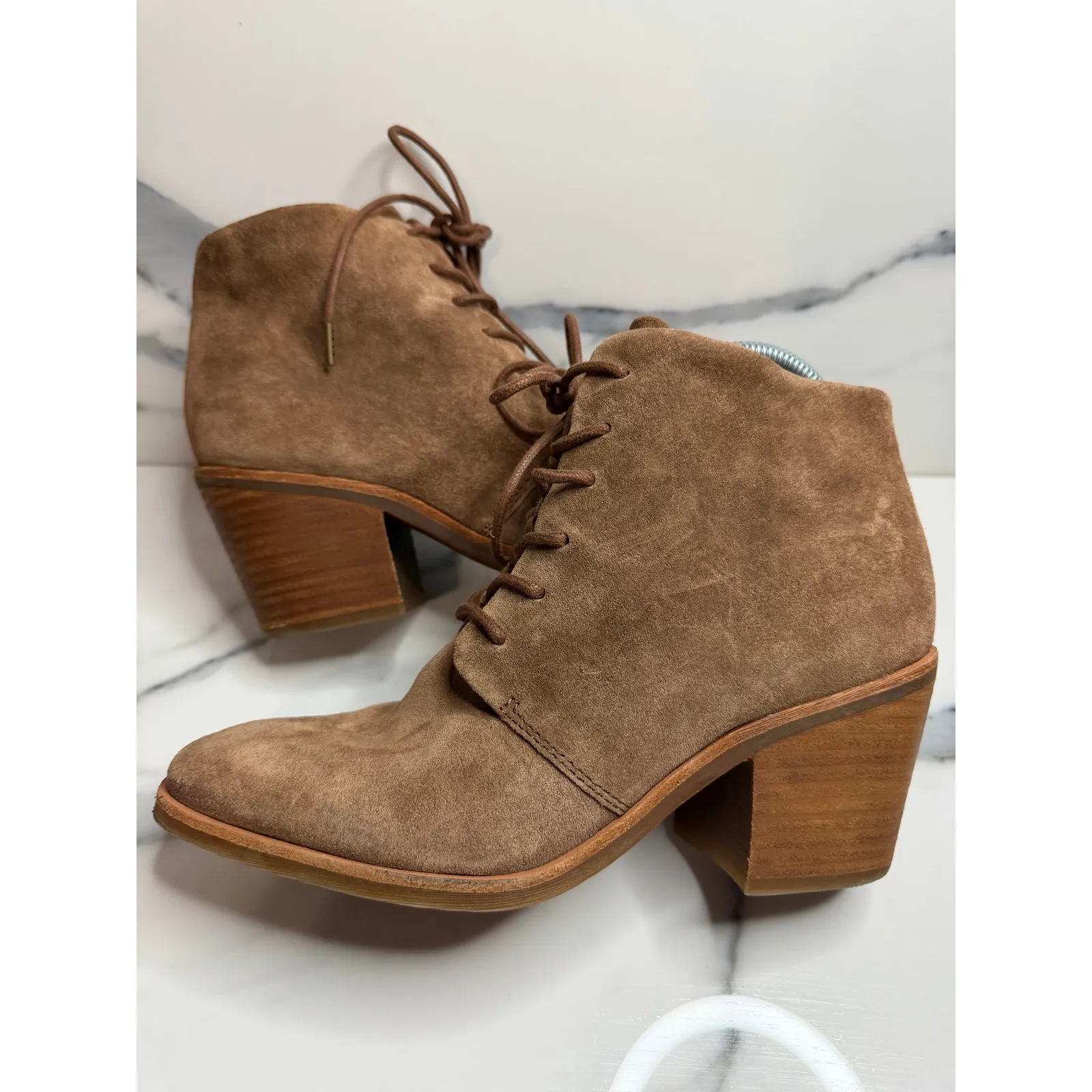 Sofft Women's Brown Suede Lace - Image 7